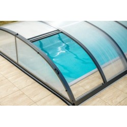 Antraciet aluminium en polycarbonaat zwembadoverkapping 430x854x84 abrilios Antraciet aluminium en polycarbonaat zwembadoverkapping 430x854x84 abrilios